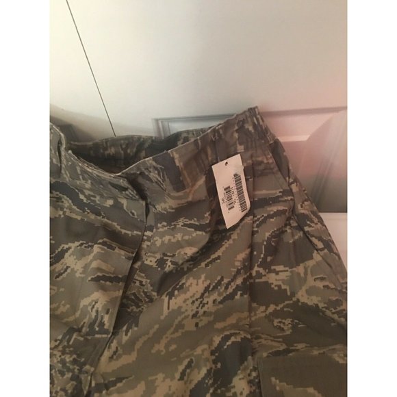 New Women's Air Force Camoflage Pattern Trouser Pants Size 12L‎ NWT - Picture 3 of 8